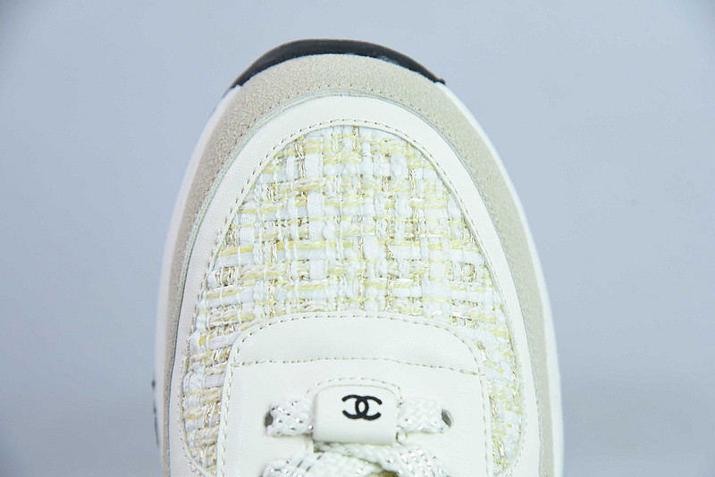 Ch**el sneaker
