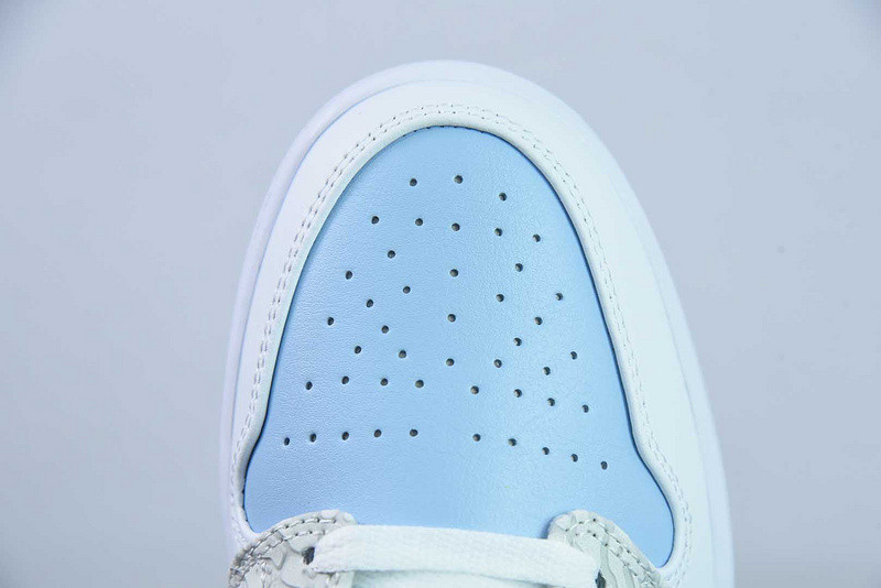 air jordan 1 low sT0mps on with “elephant print” ib7692-400