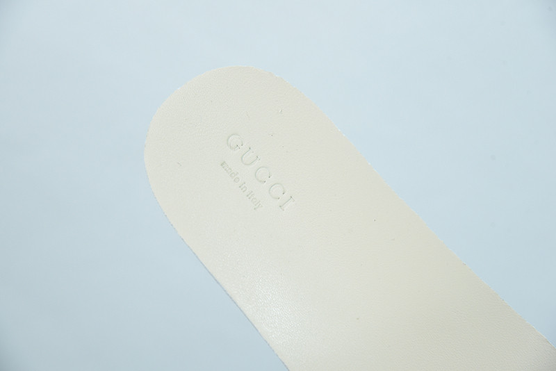 G*u*i sneaker