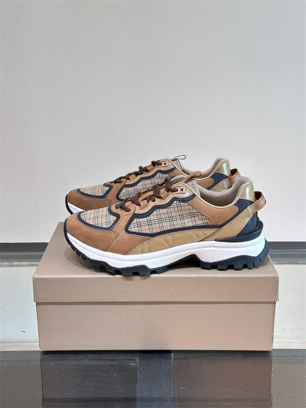 B**rry sneaker