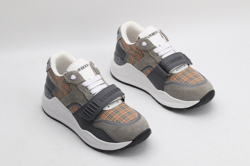 Bv*b*rry sneaker