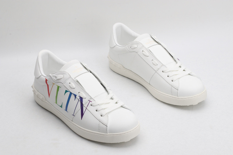 Va1e*ntin0 garavani sneaker