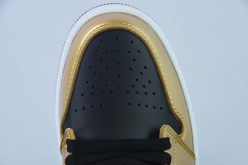 Air Jordan 1 Mid SE GS 