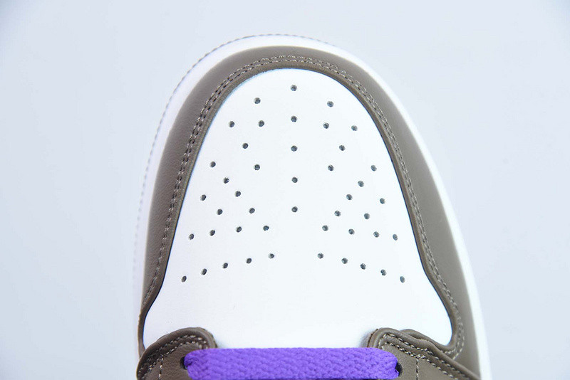 AIR JORDAN 1 LOW “PALOMINO” 553558-215