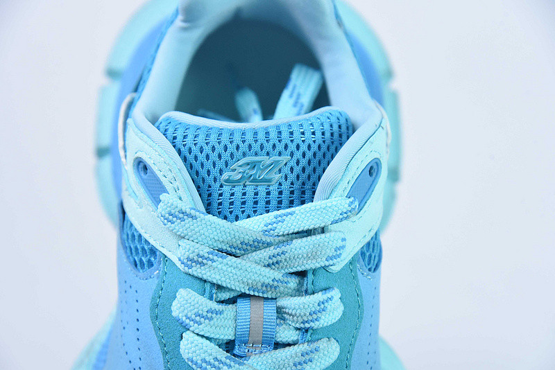 BC XL SNEAKERS