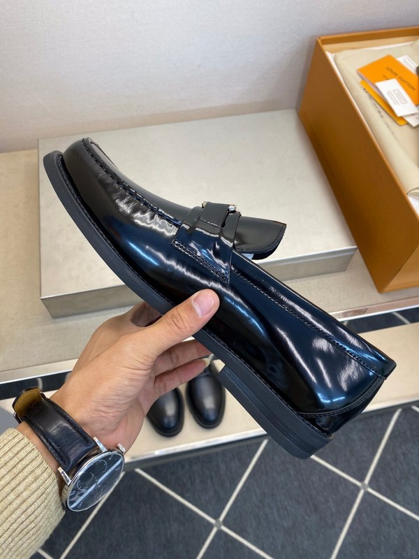 LVT shoes