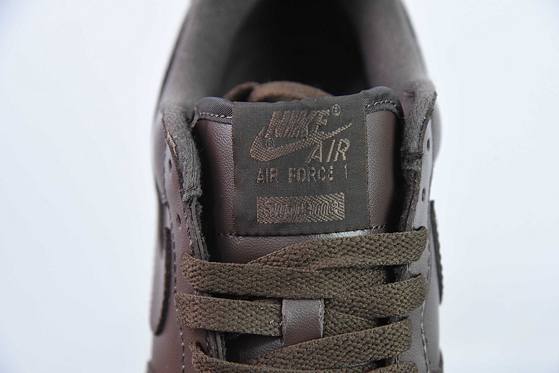 Svp*me x nike air force 1 low “baroque brown” cu9225-200