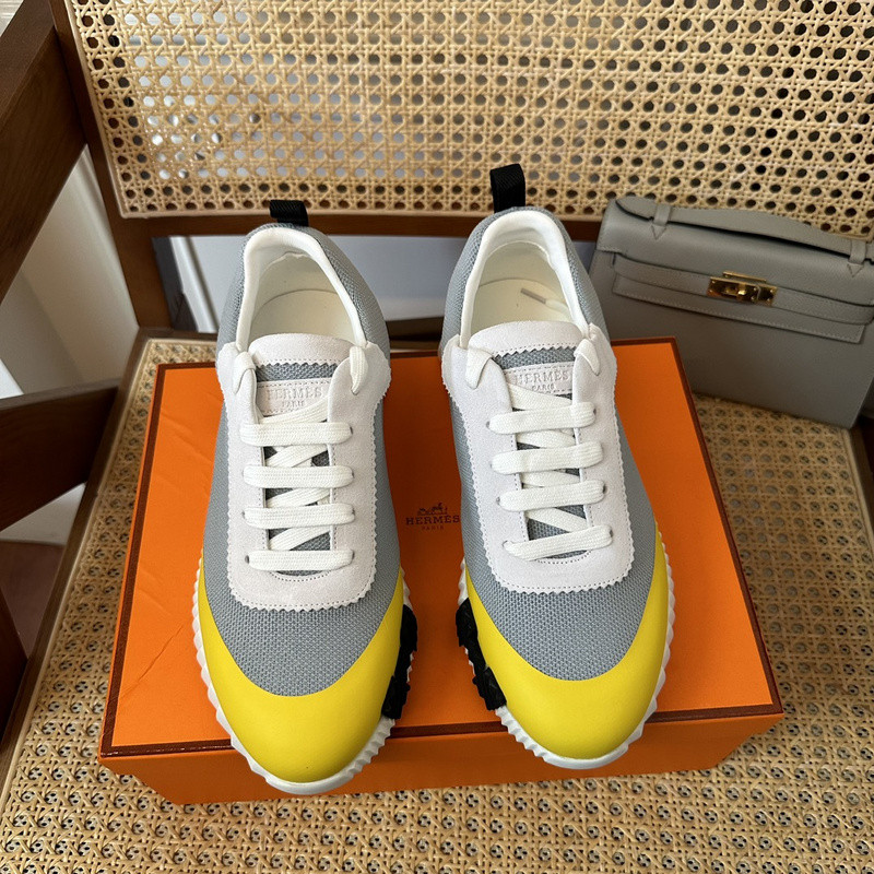 H**me5 sneaker