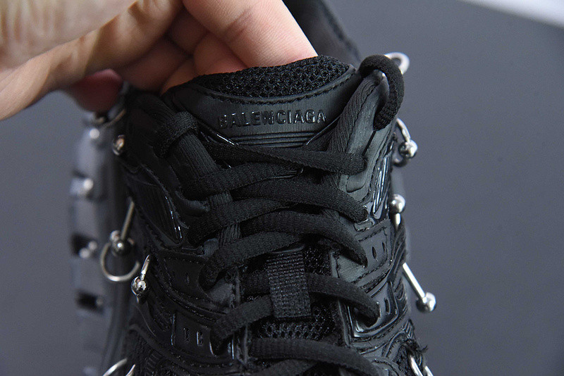BC DEFENDER RUBBER PLATFORM SNEAKERS