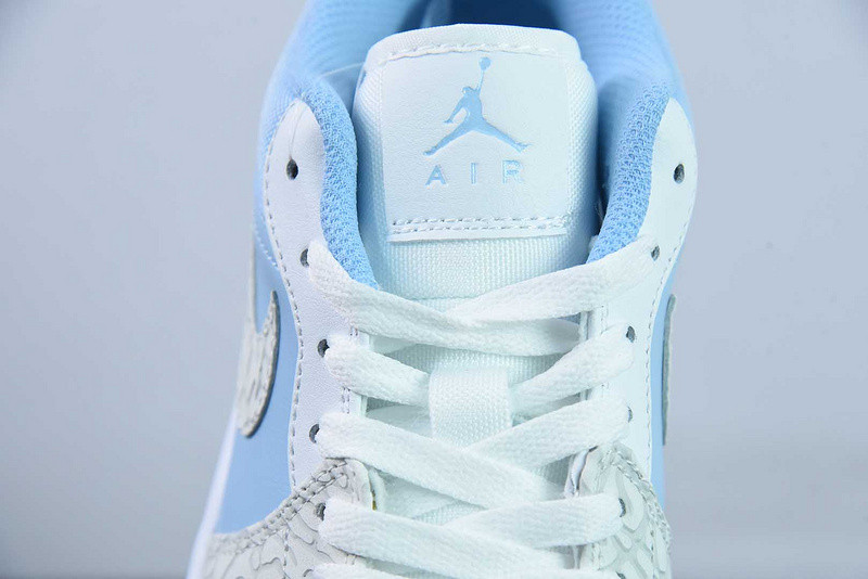 air jordan 1 low sT0mps on with “elephant print” ib7692-400