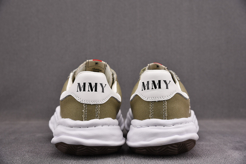 Ma*s*n mihara yasuhiro sneaker