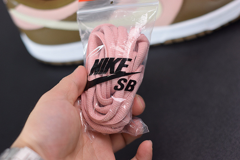 NIKE STüSSY XDUNK LOW PRO SB “CHERRY“ ” 304292-671