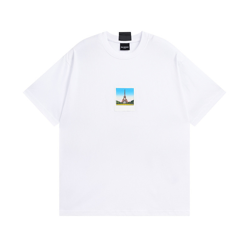 Ba1en*iaga clothes