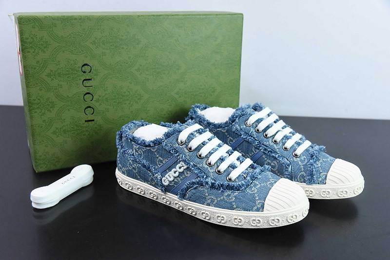 G*u*i sneaker
