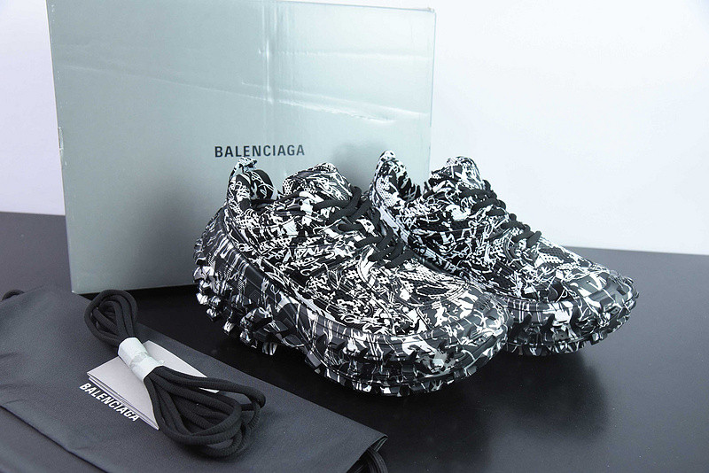 BC DEFENDER RUBBER PLATFORM SNEAKERS