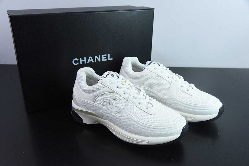 Ch**el sneaker