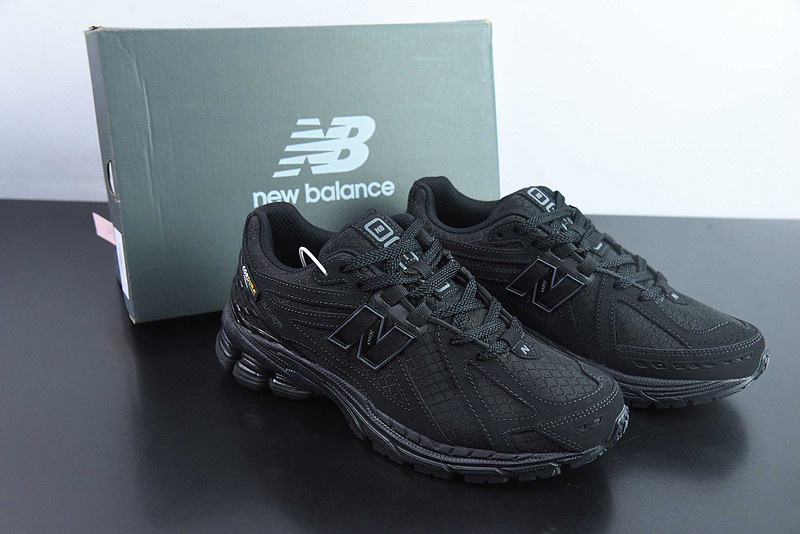 new Ba1an*e sneaker