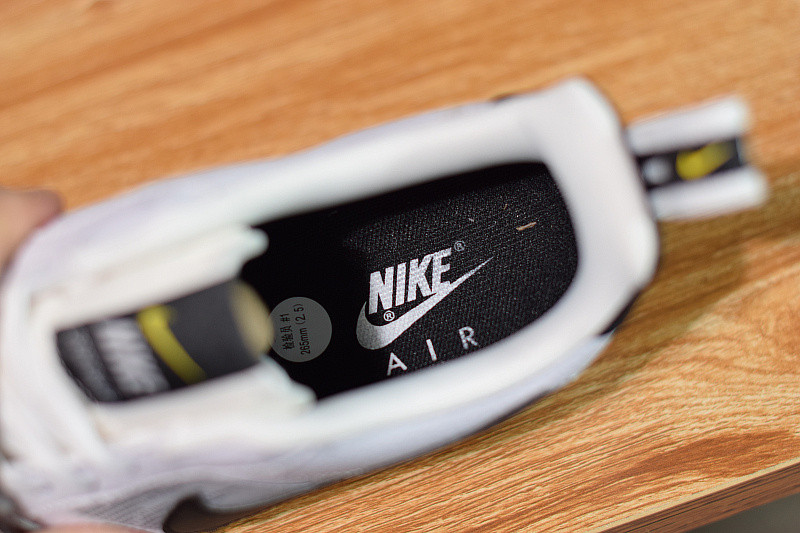 NIKE AIR FORCE 1