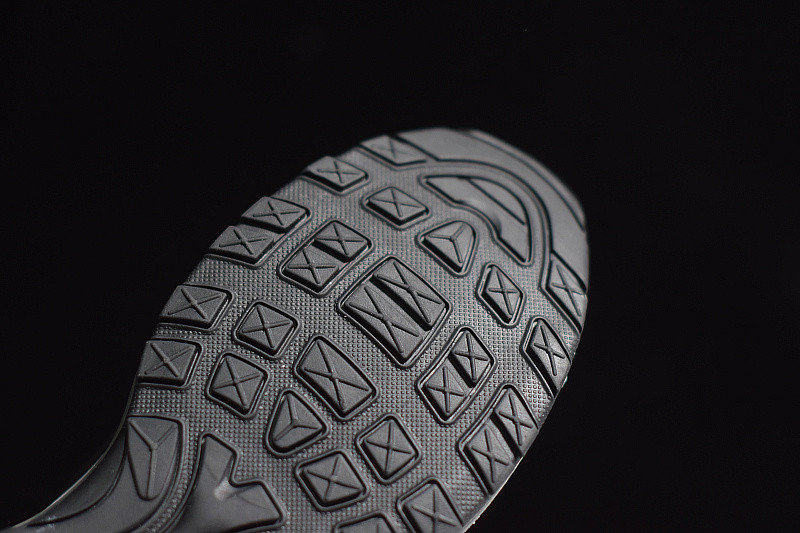 NIKE AIR MAX 98 BLACK/WHITE-REFLECT SILVER 640744-010
