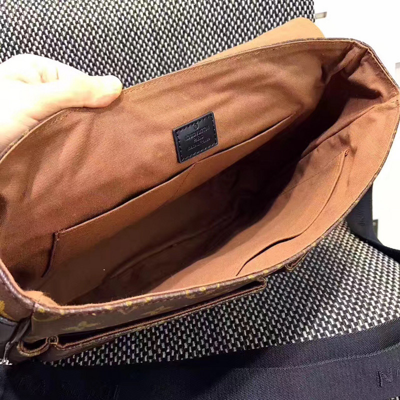 LVT PURSE