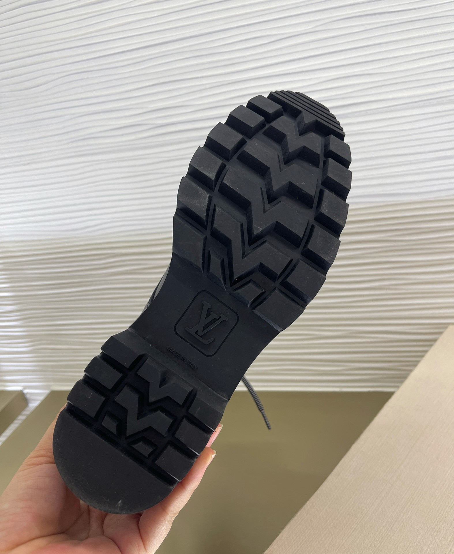 LVT BOOTS