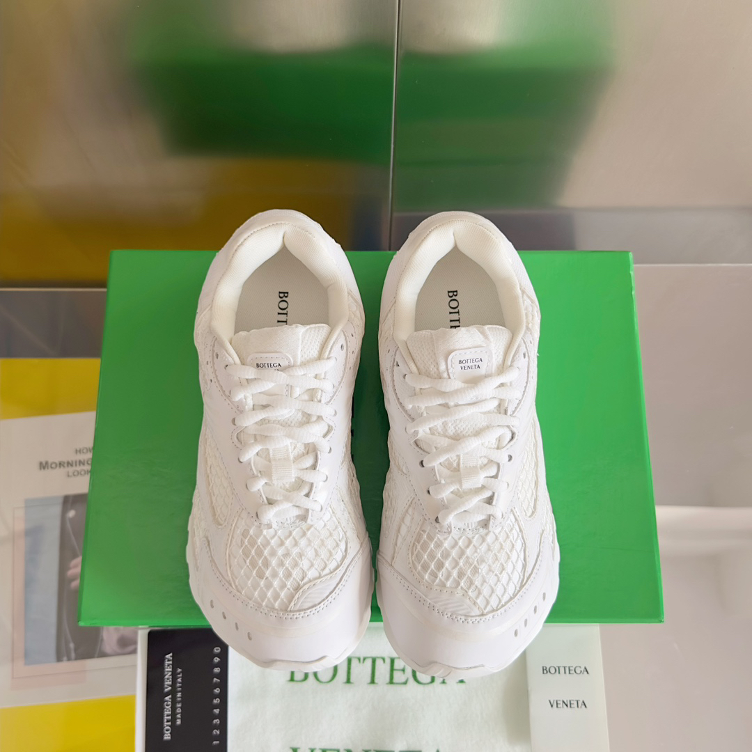 bo*te*ga Ve*ne*ta orbit sneaker