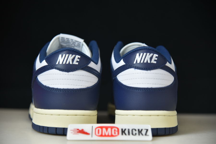 NIKE SB DUNK LOW