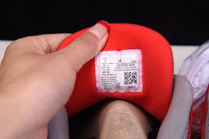 AIR JORDAN 3 RED CEMENT CK5692-600