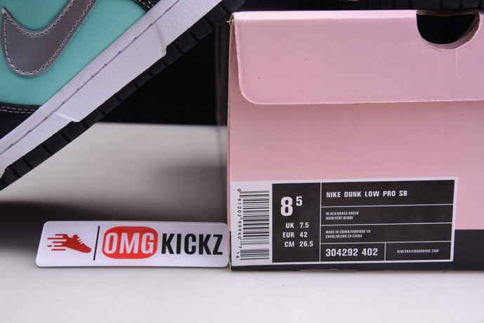 nike dunk low di*m*nd S*pply co. "t*f*ny" 304292-402