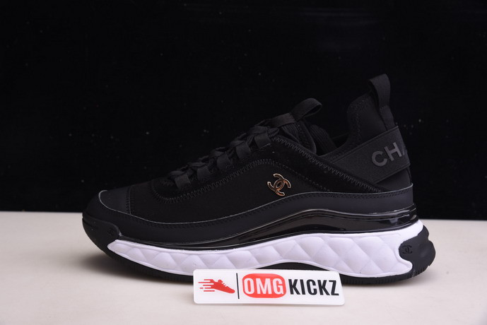 Ch**el sneaker