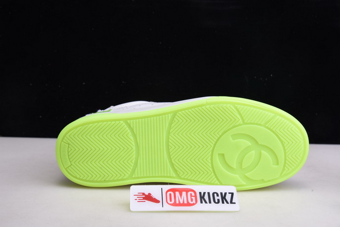 Ch**el sneaker