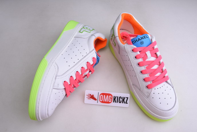 Ch**el sneaker