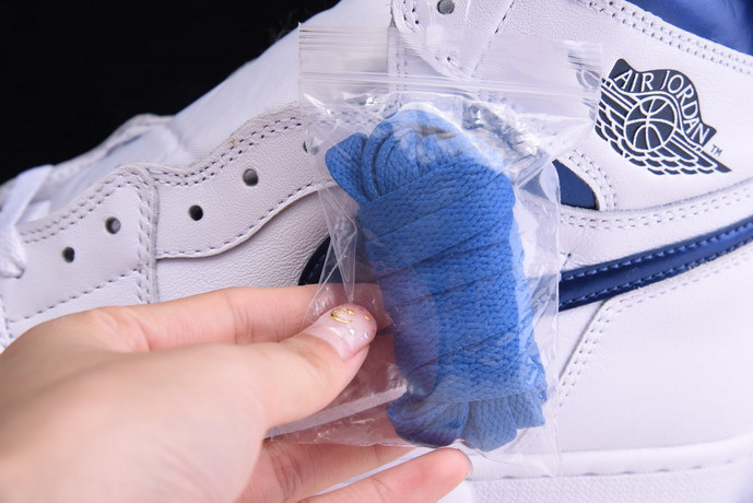AIR JORDAN 1 RETRO HIGH OG “METALLIC NAVY” 555088-106