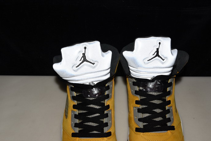 AIR JORDAN 5 “TOKYO 23” 454783-701