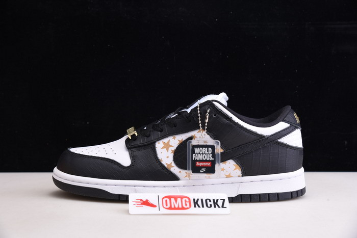 Svp*me x nike sb dunk low white/metallic gold-black dh3228-102