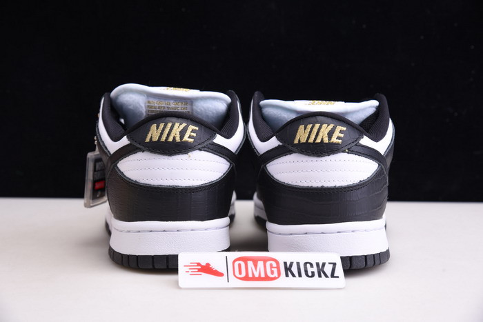 Svp*me x nike sb dunk low white/metallic gold-black dh3228-102