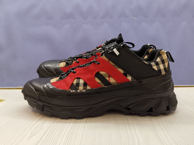 Bv*b*rry sneaker