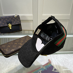 G*u*i hat