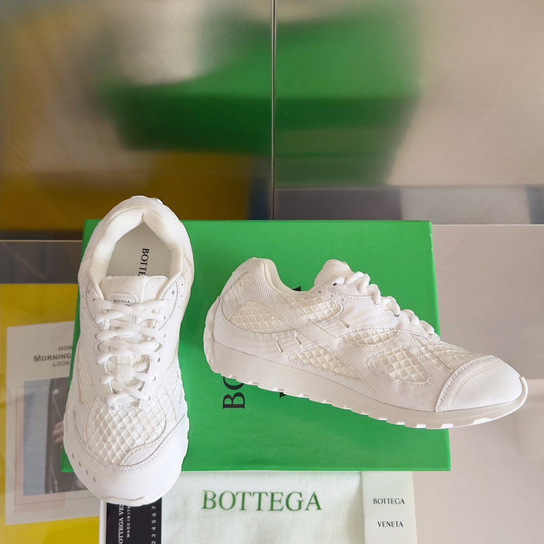 bo*te*ga Ve*ne*ta orbit sneaker